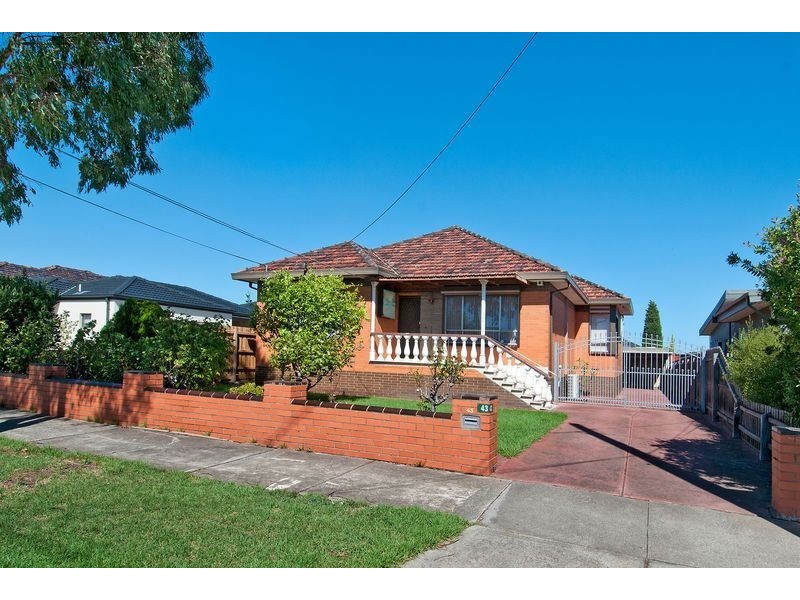 43 Alexander Avenue, Thomastown VIC 3074