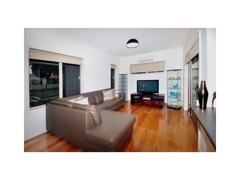 1/2 Edna Street, Thomastown VIC 3074