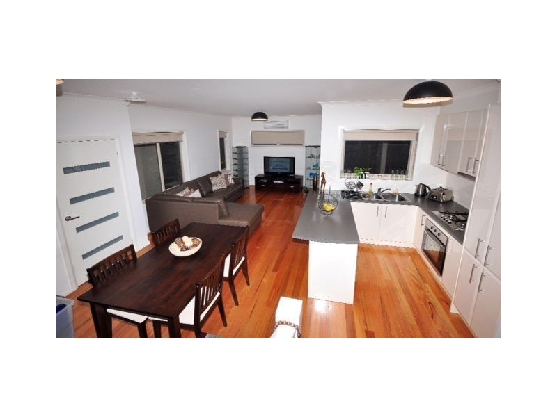 1/2 Edna Street, Thomastown VIC 3074