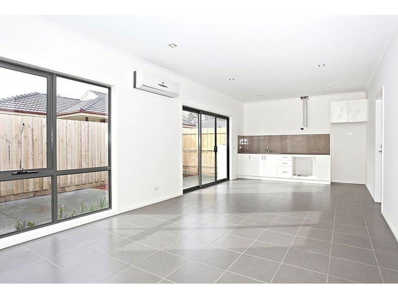 2/2 Currajong Court, Thomastown VIC 3074