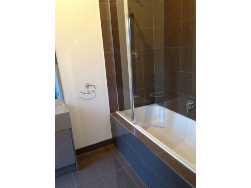 4/8 Clarke Street, Thomastown VIC 3074