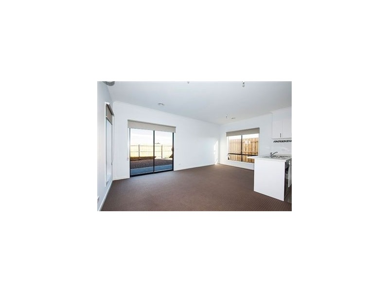 12 Jarama Boulevard, Epping VIC 3076