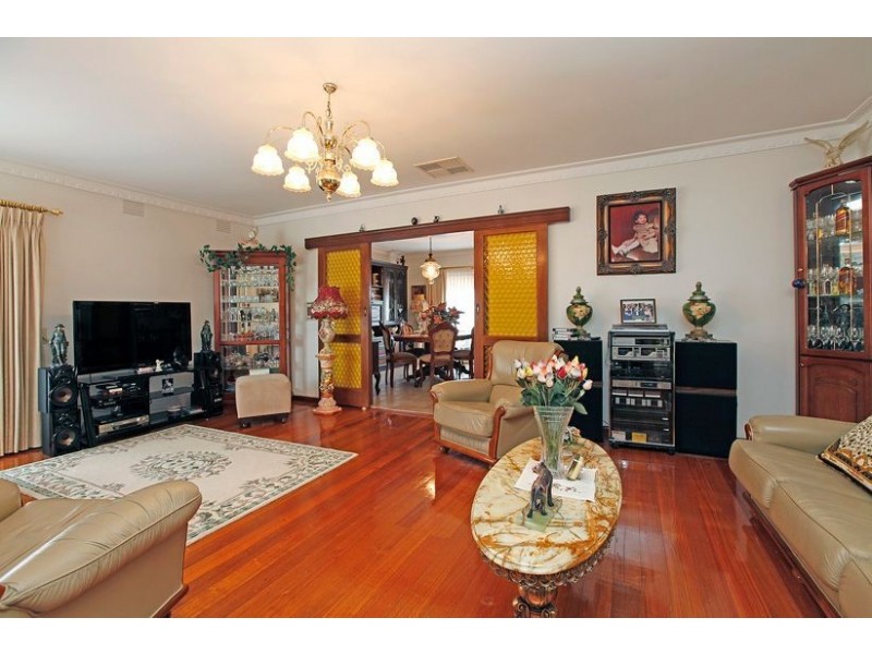 13 Wodonga Crescent, Thomastown VIC 3074