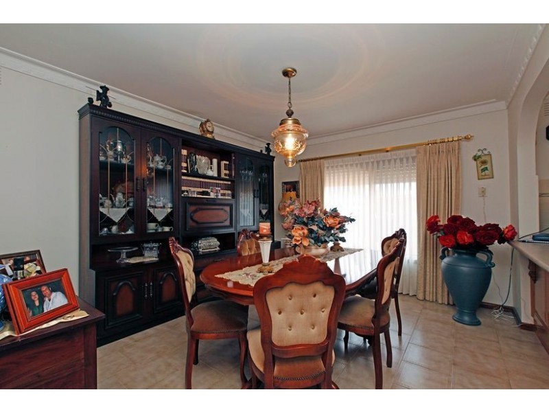 13 Wodonga Crescent, Thomastown VIC 3074