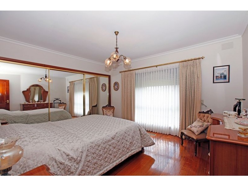 13 Wodonga Crescent, Thomastown VIC 3074