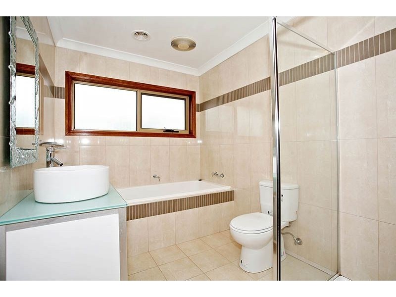 106 Royal Terrace, Craigieburn VIC 3064