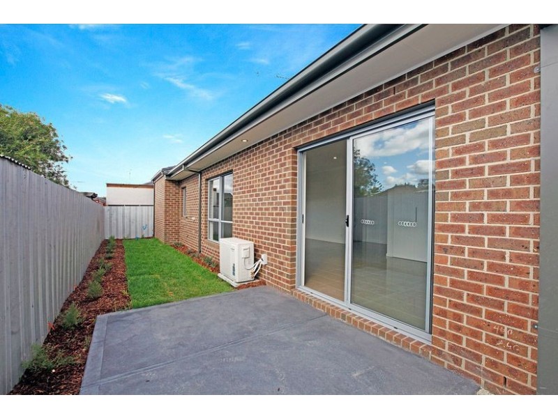 2/16 Clarke Street, Thomastown VIC 3074
