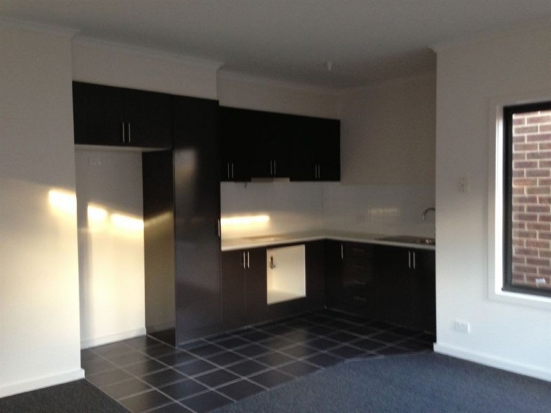 2/7 Pleasant Road, Thomastown VIC 3074