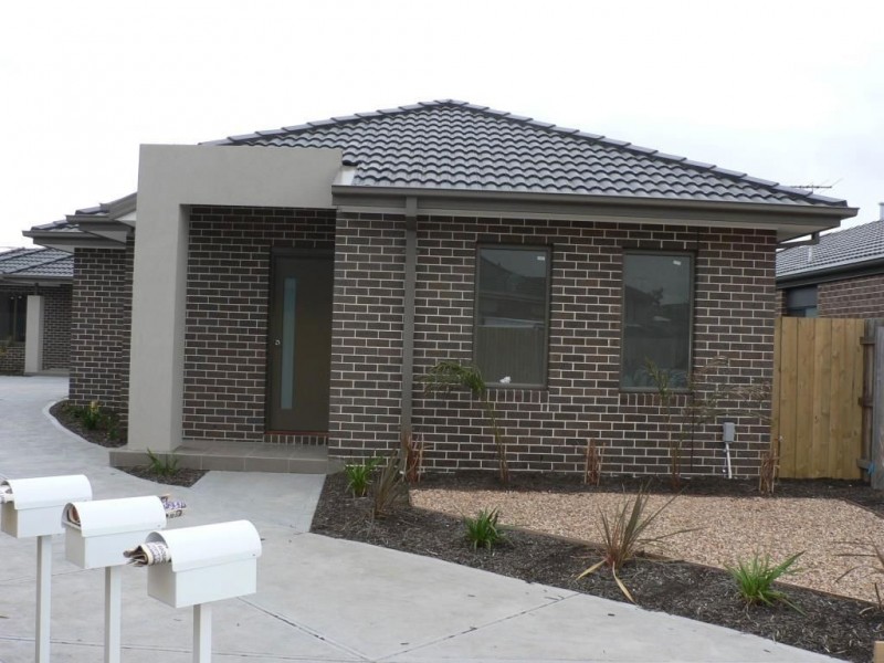 1/8 Mavora Place, South Morang VIC 3752