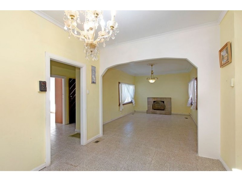 1 Faye Street, Reservoir VIC 3073