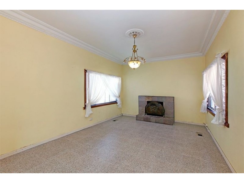 1 Faye Street, Reservoir VIC 3073