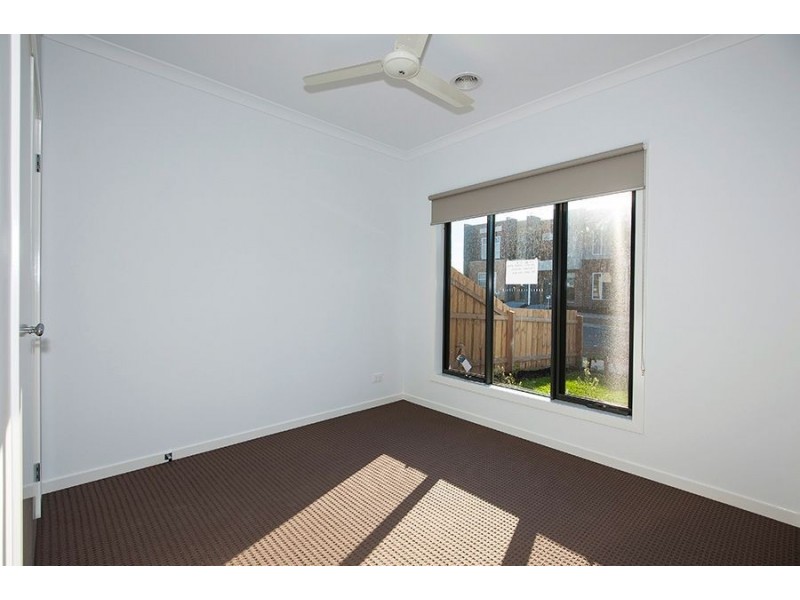 13 Oriano Street, Epping VIC 3076