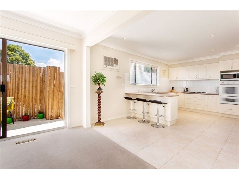 7 Greenstone Court, Thomastown VIC 3074
