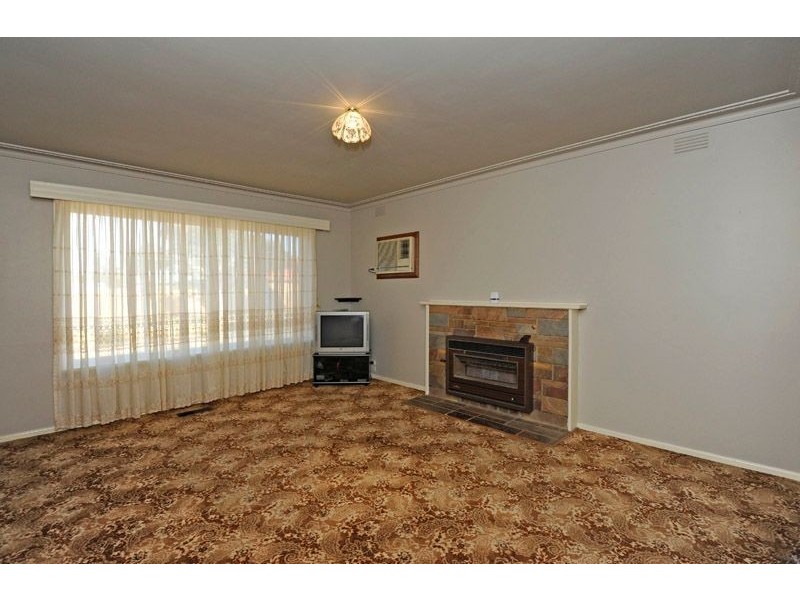 2 Queen Street, Lalor VIC 3075