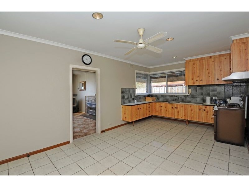 2 Queen Street, Lalor VIC 3075