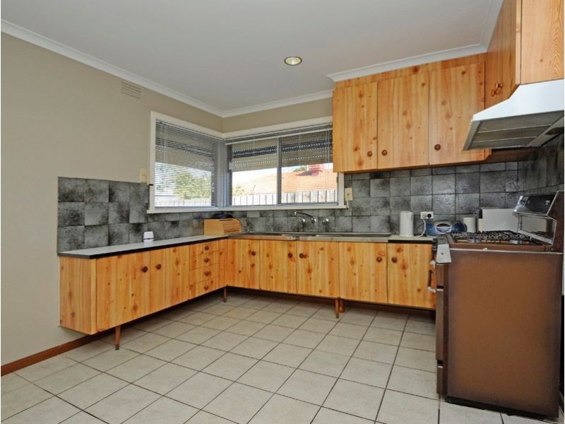 2 Queen Street, Lalor VIC 3075