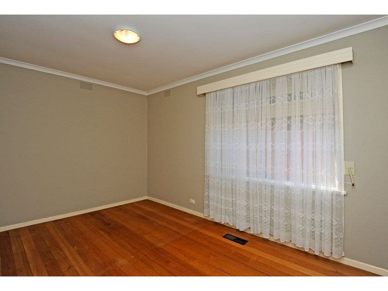 2 Queen Street, Lalor VIC 3075