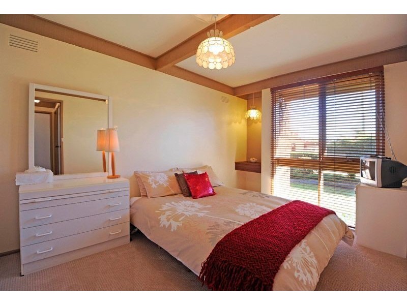 2 Hammersley Court, Lalor VIC 3075