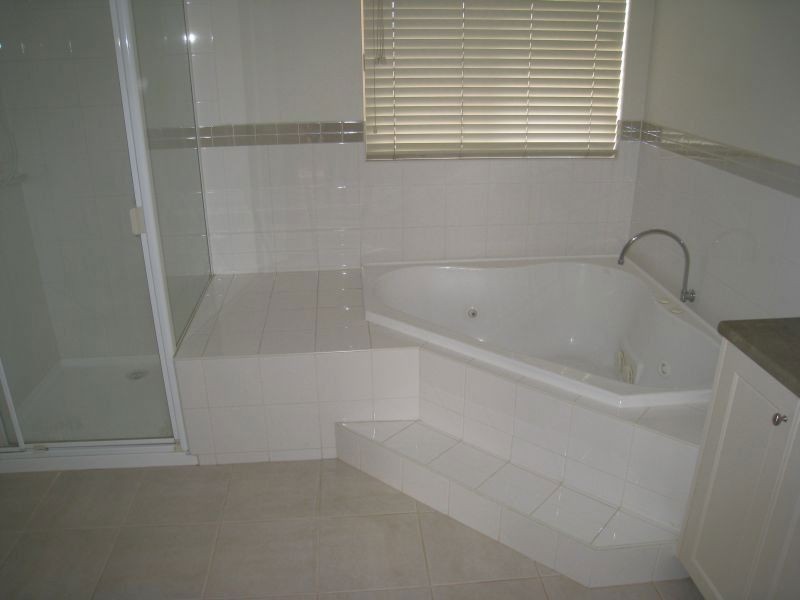 6 Lemon Gum Parade, Bundoora VIC 3083