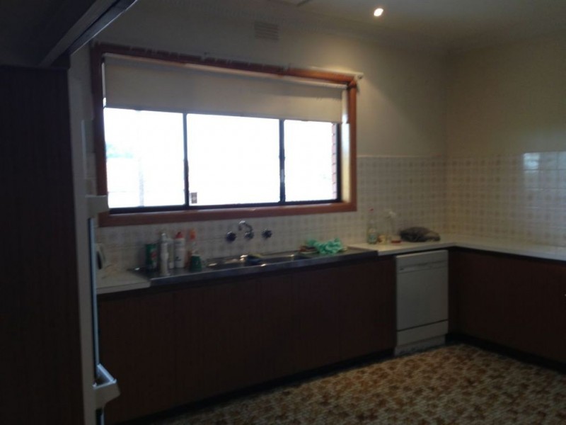 129 McFadzean Avenue, Reservoir VIC 3073