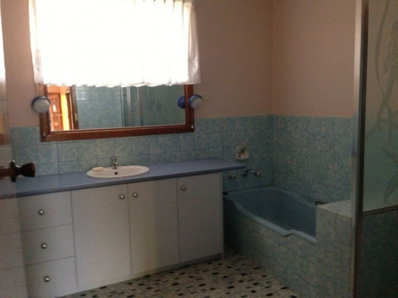 129 McFadzean Avenue, Reservoir VIC 3073