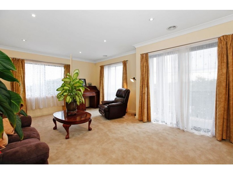 92 Radford Road, Reservoir VIC 3073