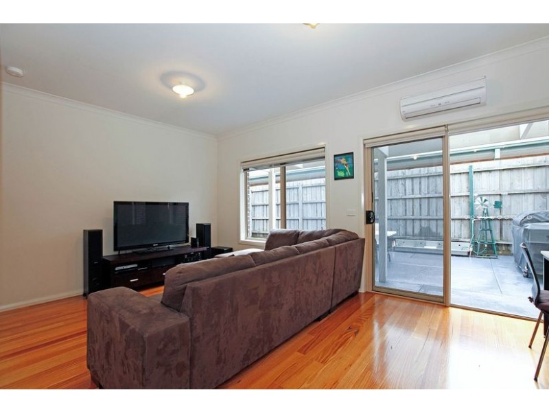 2/2 Edna Street, Thomastown VIC 3074