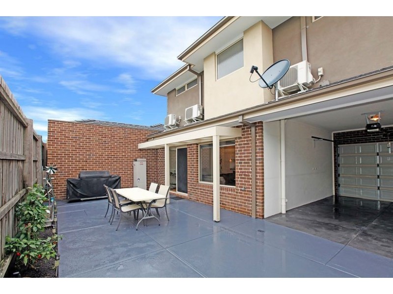 2/2 Edna Street, Thomastown VIC 3074