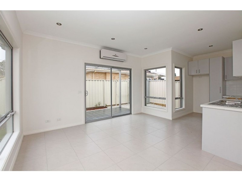 2/14 Highlands Road, Thomastown VIC 3074