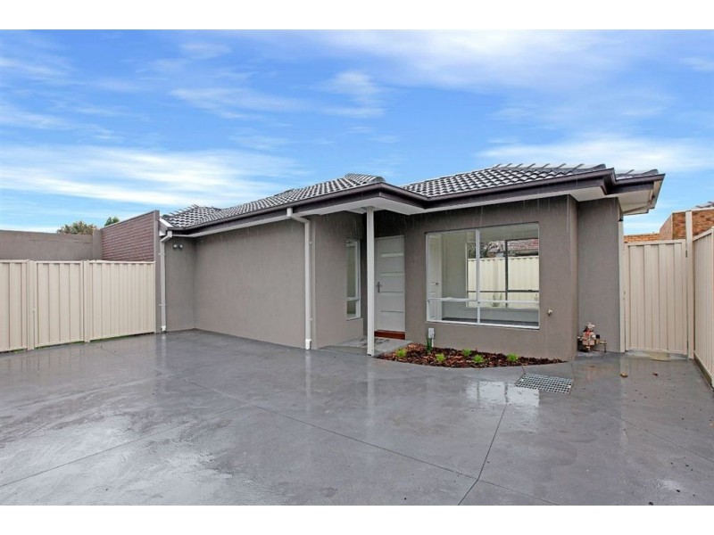 2/14 Highlands Road, Thomastown VIC 3074