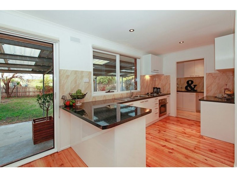 14 Wirraway Crescent, Thomastown VIC 3074