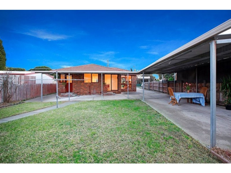 14 Wirraway Crescent, Thomastown VIC 3074