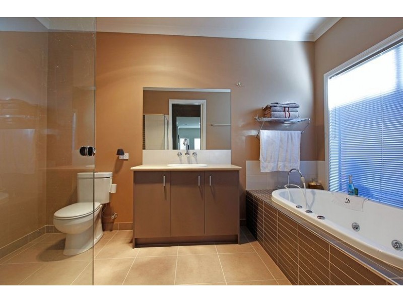 13 Coleraine Street, Epping VIC 3076