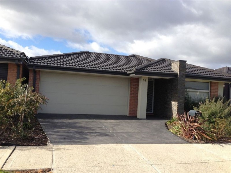 35 Ardenal Crescent, Lalor VIC 3075