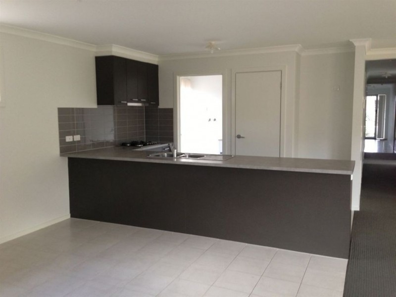 35 Ardenal Crescent, Lalor VIC 3075