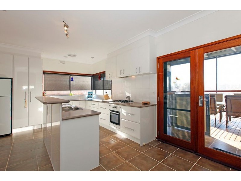 26 Lantana Avenue, Thomastown VIC 3074