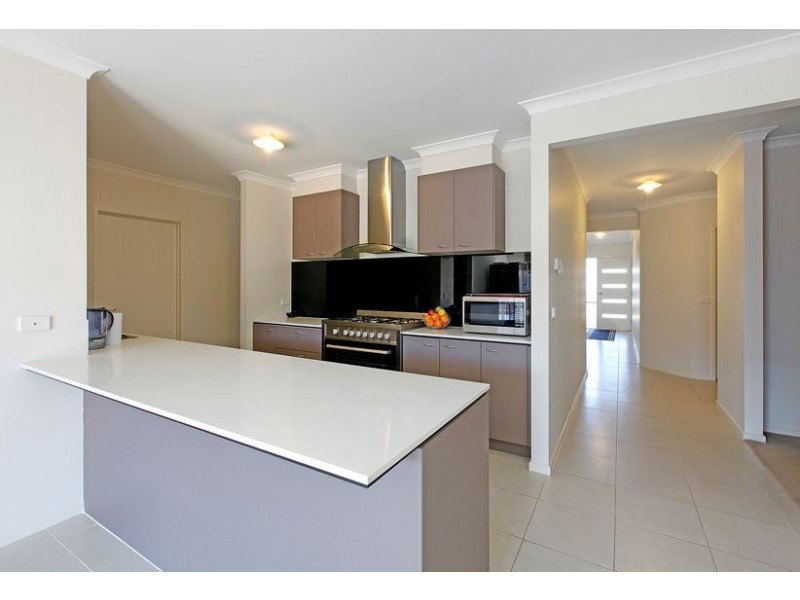 13 Giddens Road, Mernda VIC 3754