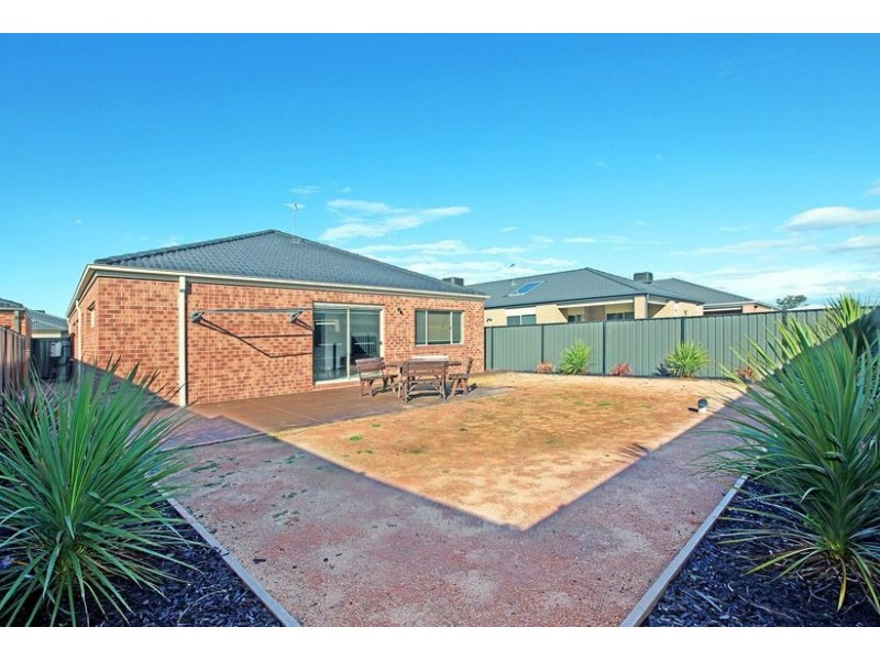 13 Giddens Road, Mernda VIC 3754