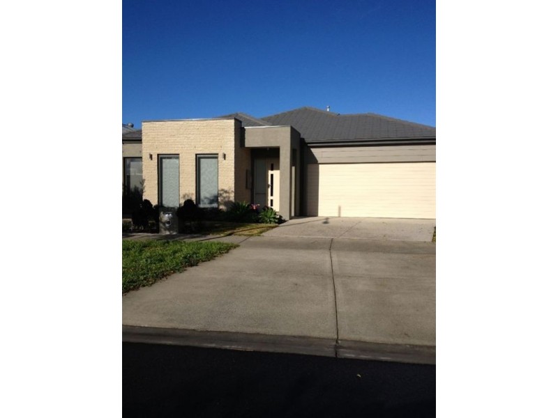 19 Starlight Gardens, Epping VIC 3076