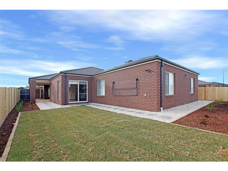 102 Highpark Drive, Wollert VIC 3750