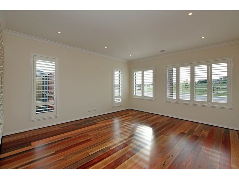 102 Highpark Drive, Wollert VIC 3750