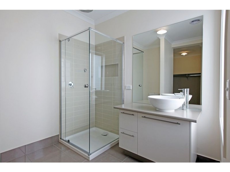 102 Highpark Drive, Wollert VIC 3750