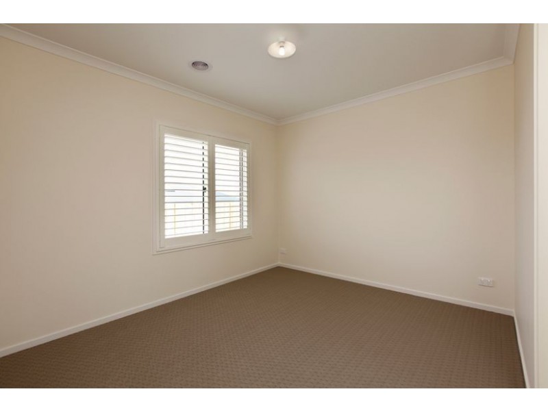 102 Highpark Drive, Wollert VIC 3750