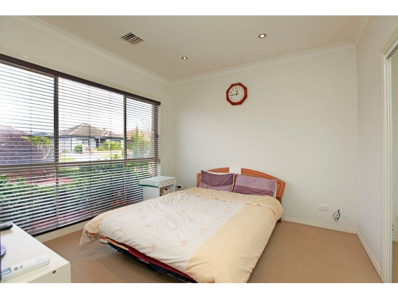 1 & 2/60 David Street, Lalor VIC 3075