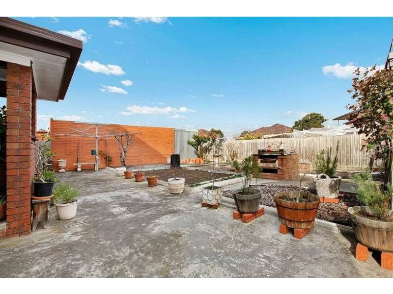 61 Main Street, Thomastown VIC 3074