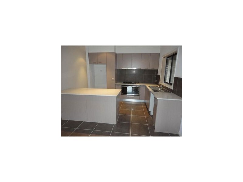 8 Bluehill Way, Wollert VIC 3750