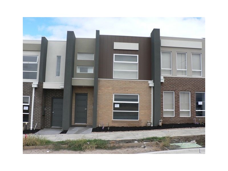 10 Oriano Street, Epping VIC 3076