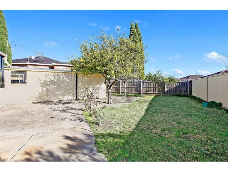 7 Chesney Court, Thomastown VIC 3074