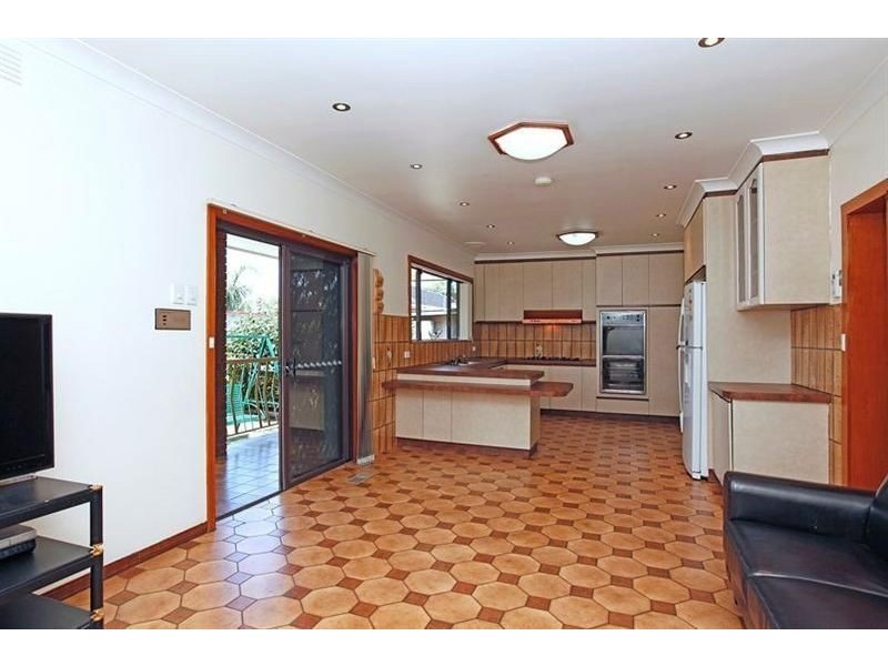 11 greenstone court, Thomastown VIC 3074