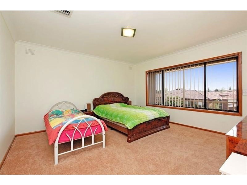 11 greenstone court, Thomastown VIC 3074